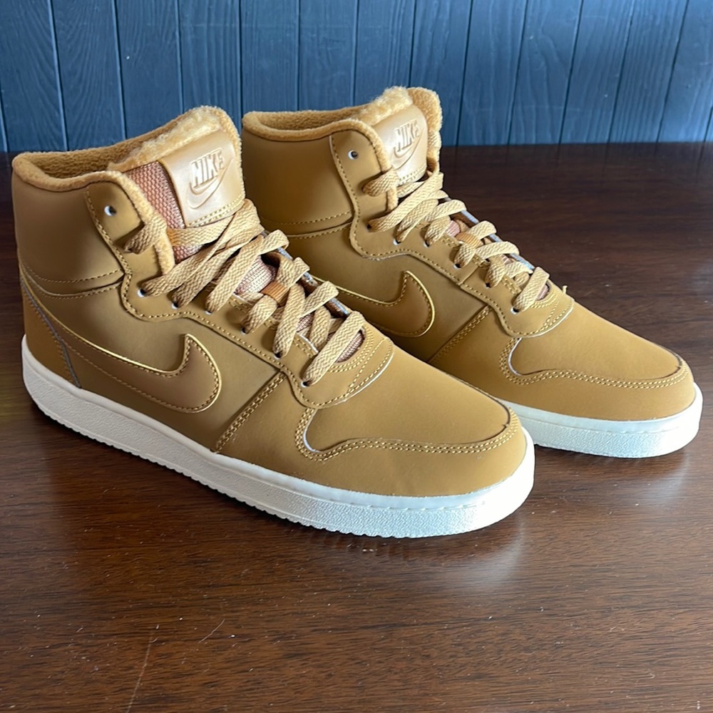 Nike tan Suede